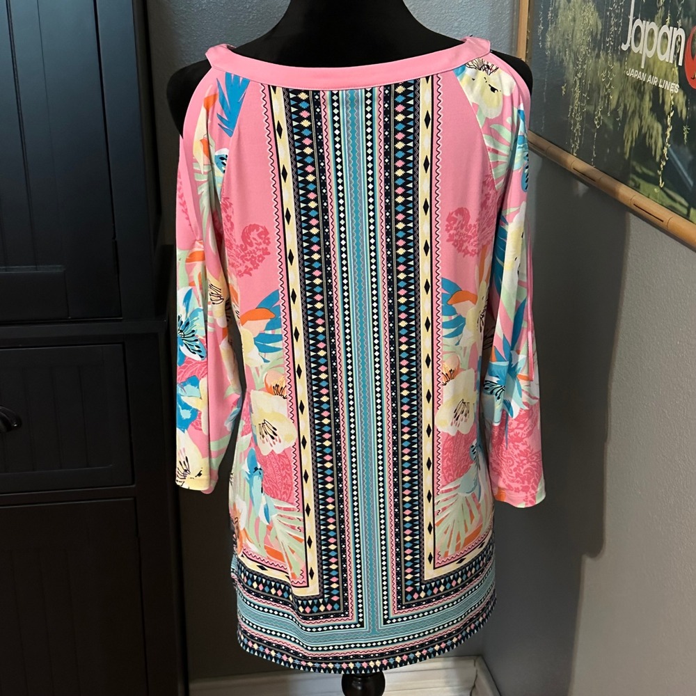 JM Collection Cold Shoulder Tunic Womens M Pink Floral Geometric Embellished - Picture 4 of 9